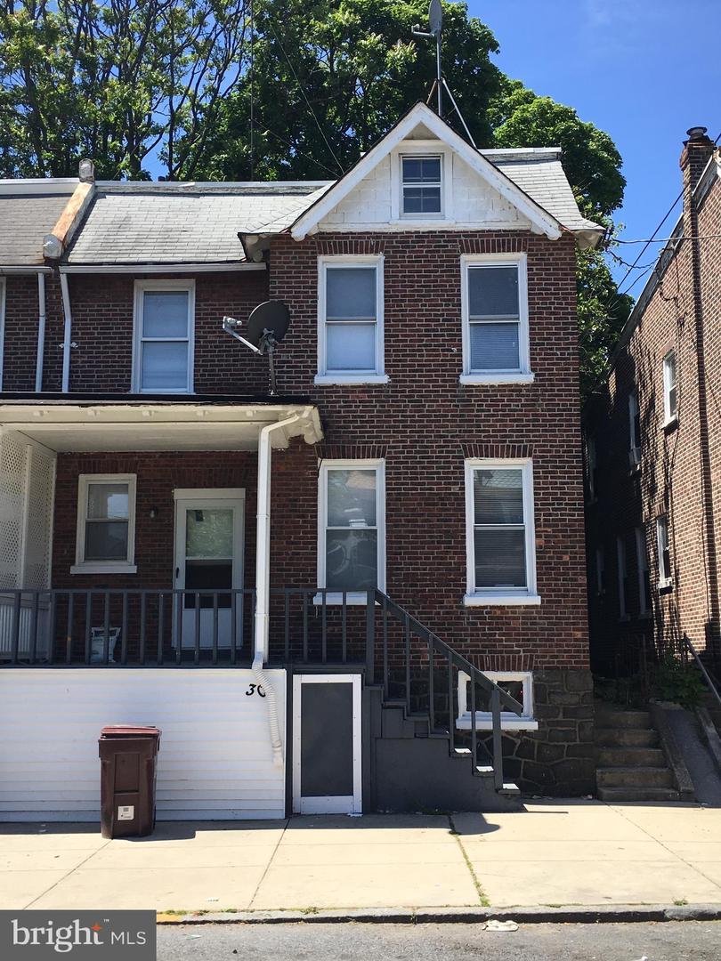 302 24TH Street - Photo 1