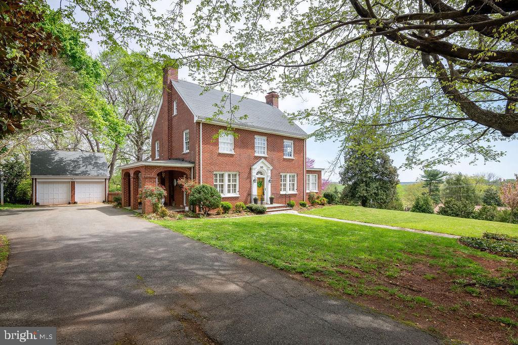 165 Blue Ridge Drive - Photo 1