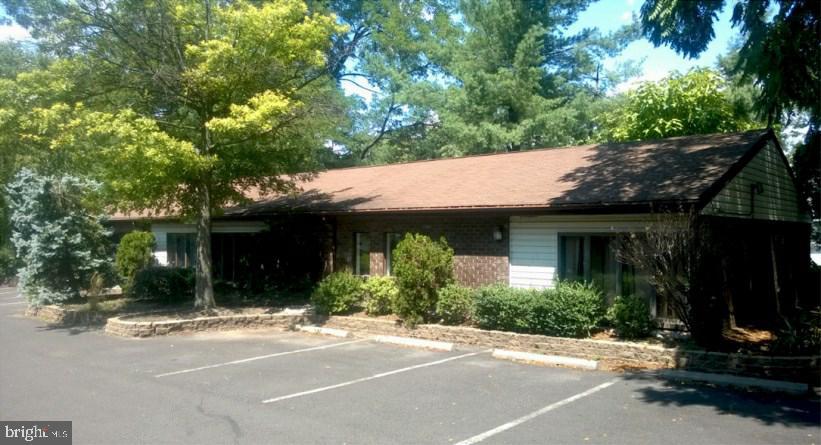 333 York Road - Photo 1