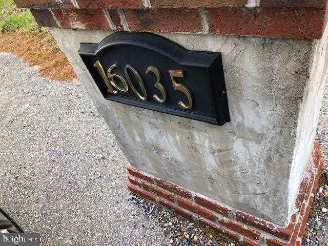 16025 Accolawn Road - Photo 1