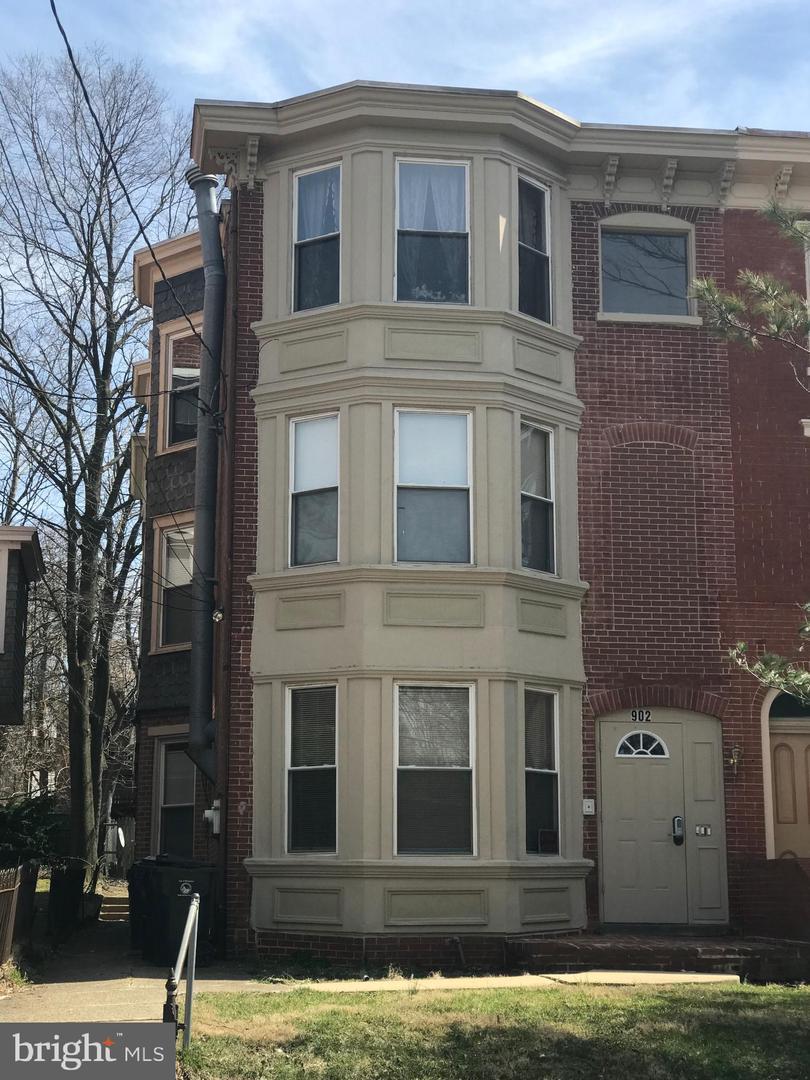 902 Madison Street - Photo 1