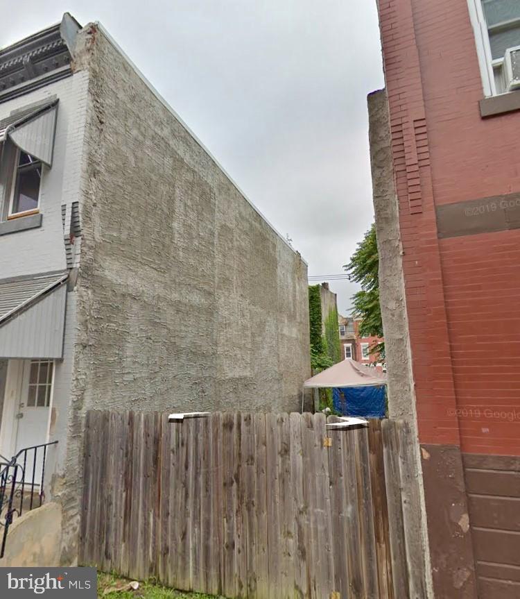 2414 Gratz Street - Photo 1