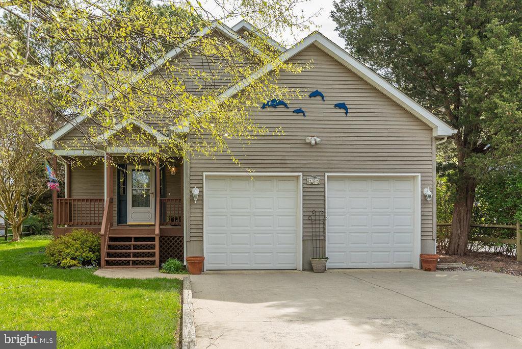 32 Kent Avenue - Photo 1