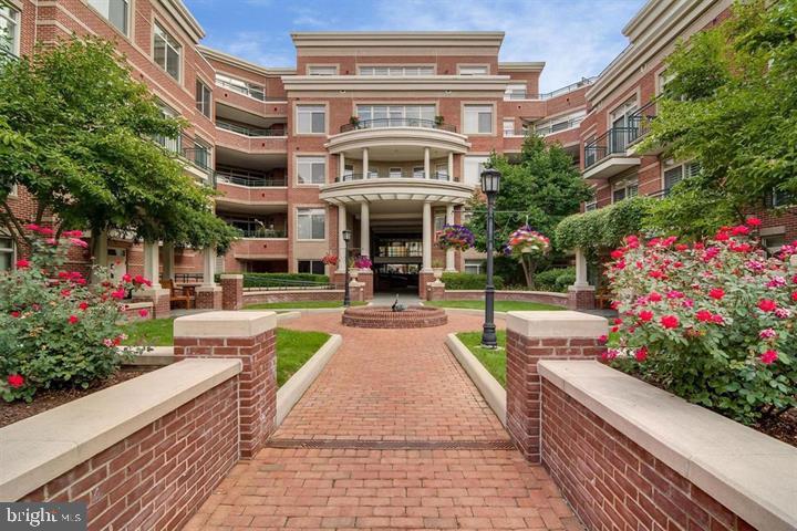 66 Franklin Street - Photo 1