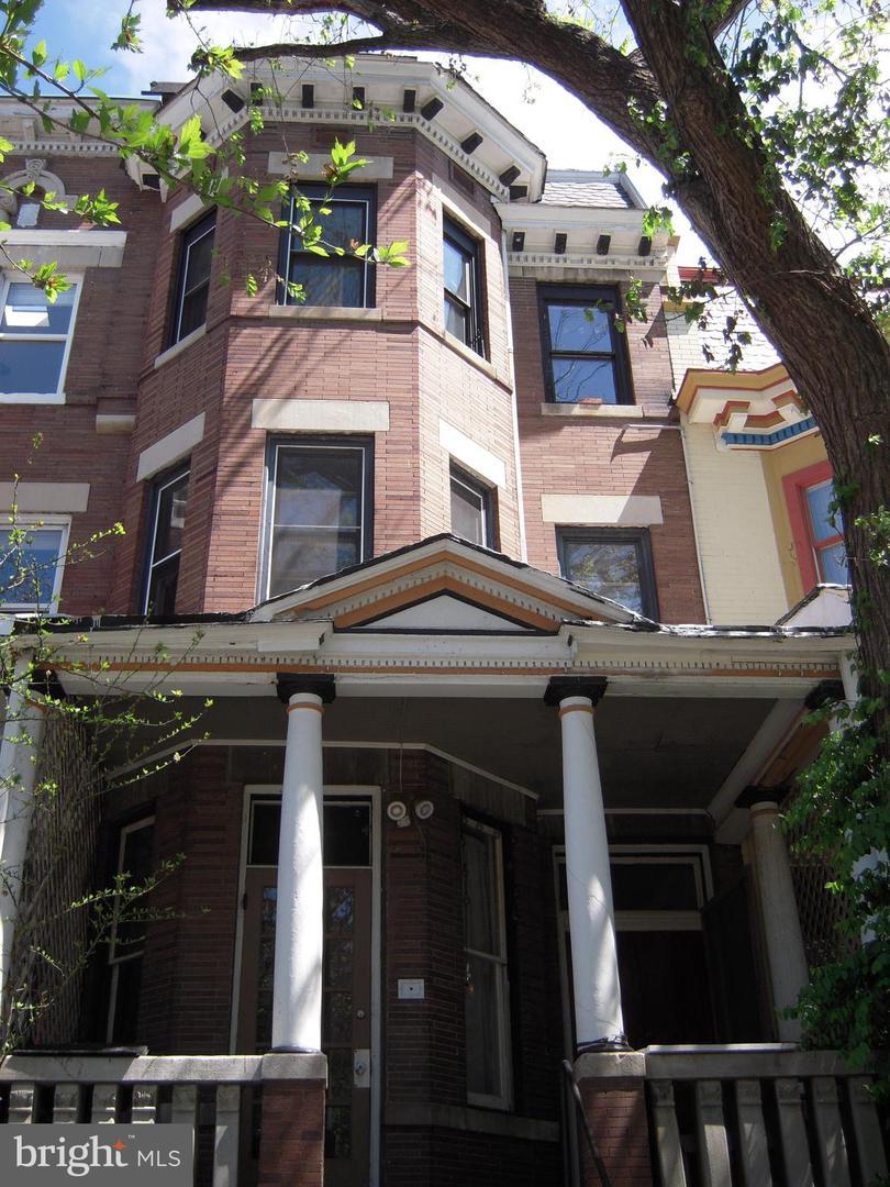 2615 13TH Street - Photo 1