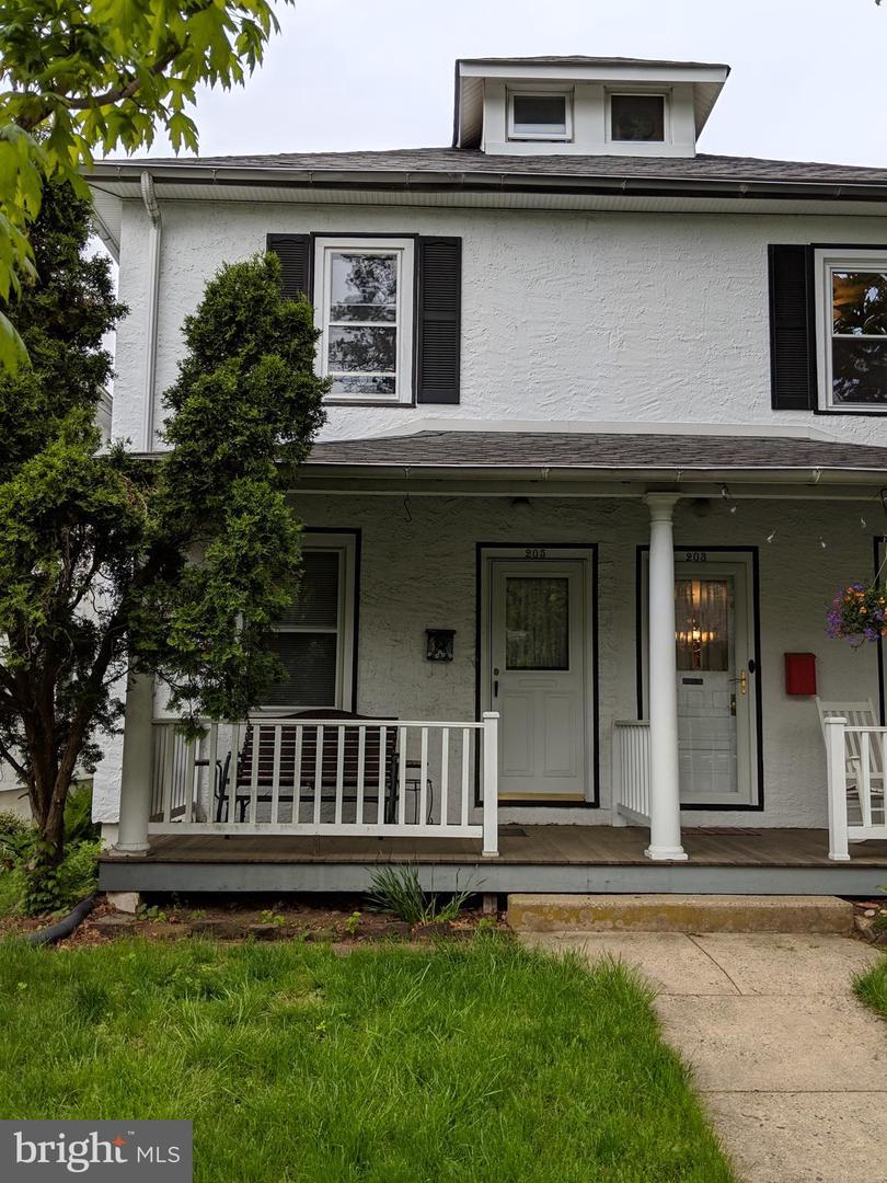205 Union Street - Photo 1