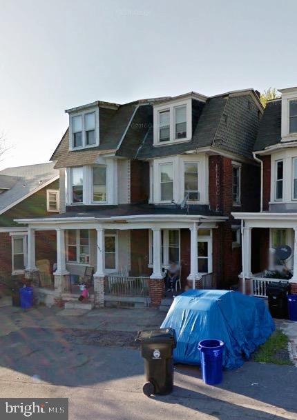 1904 Walnut Street - Photo 1