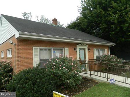 114 Queen Street - Photo 1