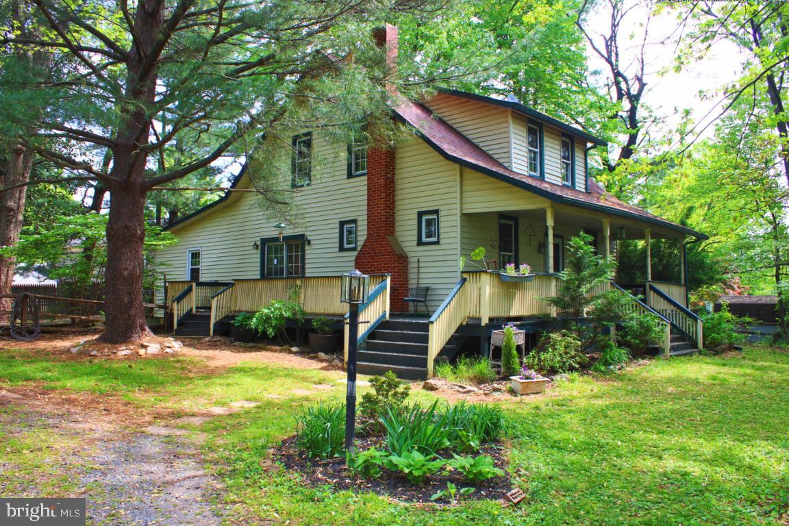 7915 Bounding Bend Court - Photo 1