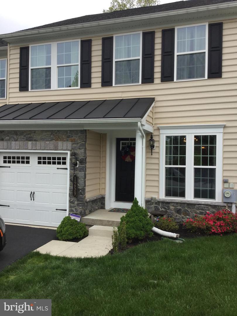 1259 Derry Lane - Photo 1