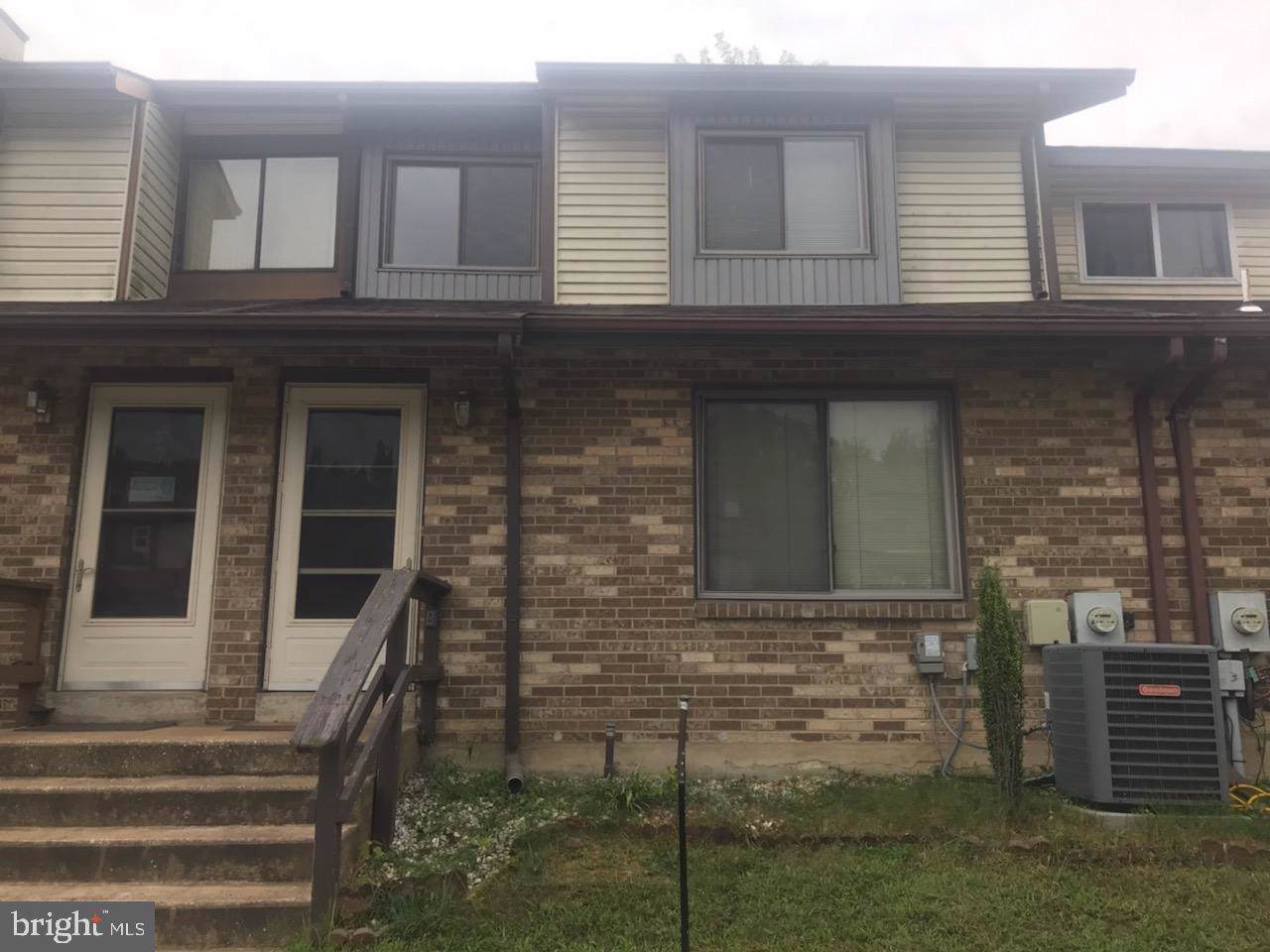 7 Cedar Creek Court - Photo 1