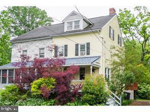 733 Crooked Lane - Photo 1