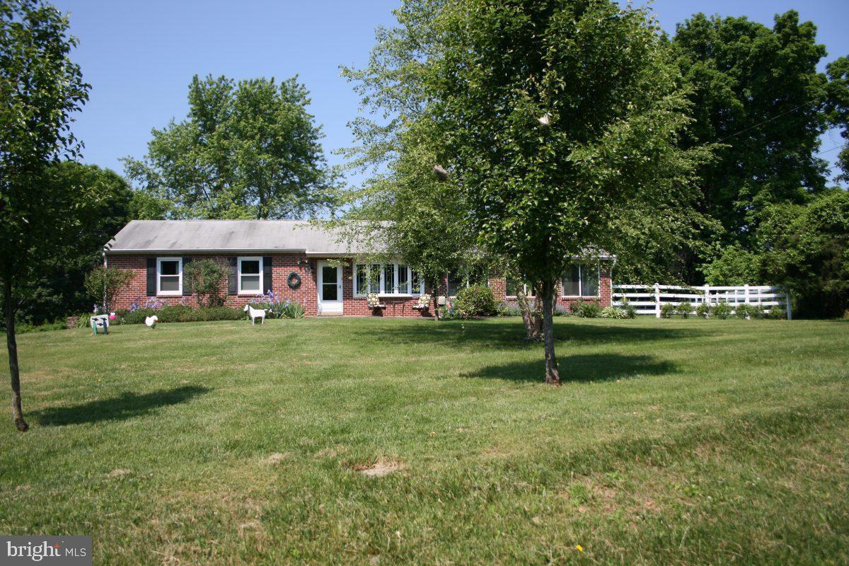 221 Dreibelbis Road - Photo 1
