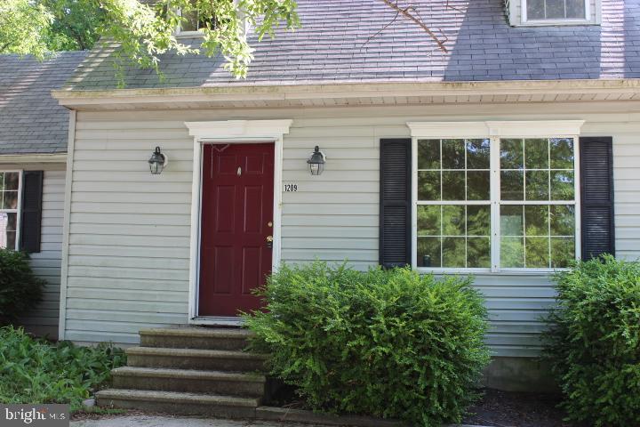 1209 Tuckahoe Rd Court - Photo 1
