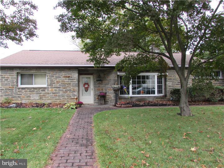 407 Michell Street - Photo 1