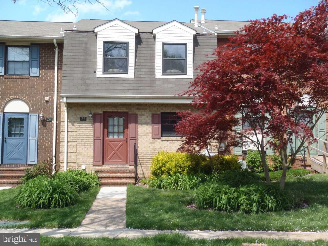 22 Bardeen Court - Photo 1