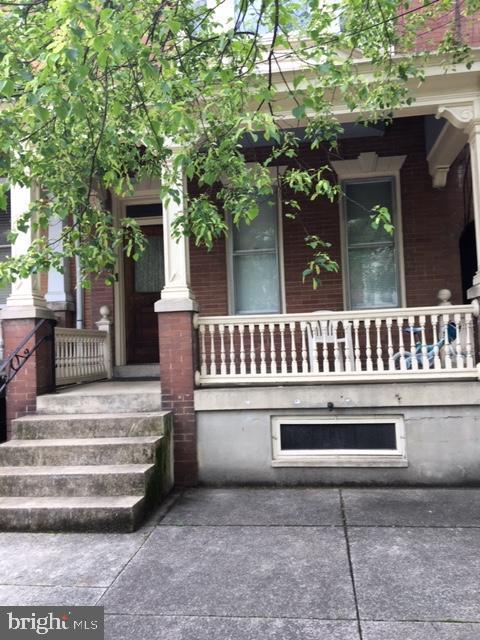 613 Chestnut Street - Photo 1