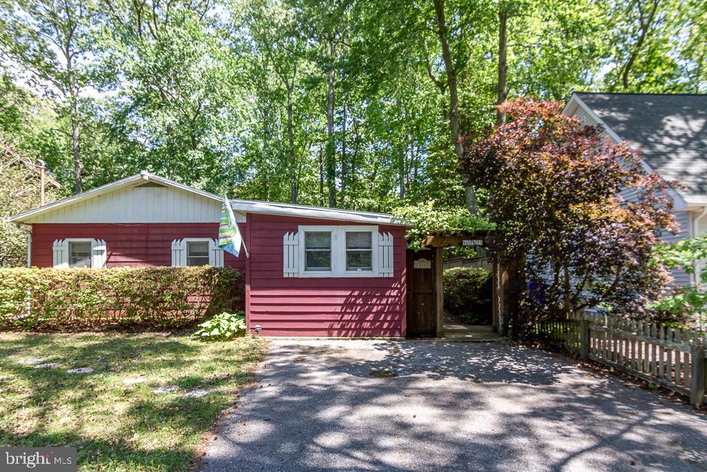 23223 Bridgeway Dr W - Photo 1
