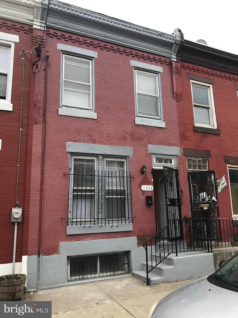 2414 Oakdale Street - Photo 1