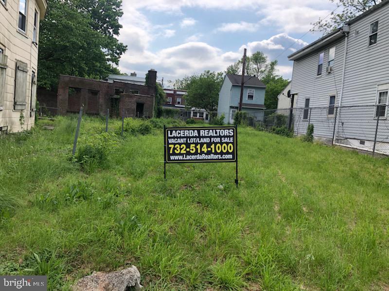 175 Pennington Avenue - Photo 1
