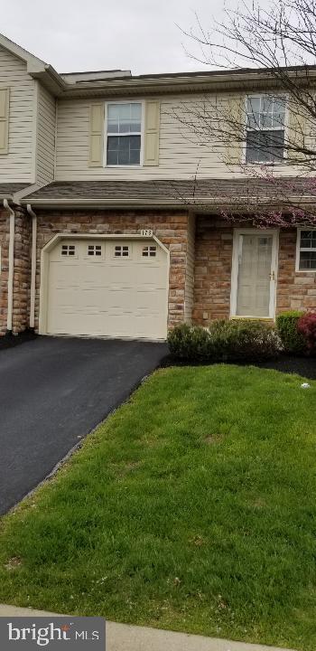 173 Mapleton Drive - Photo 1