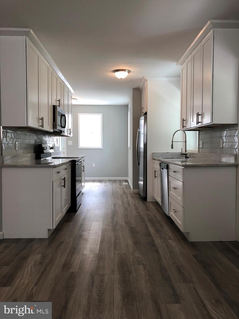 6118 Montrose Road - Photo 1