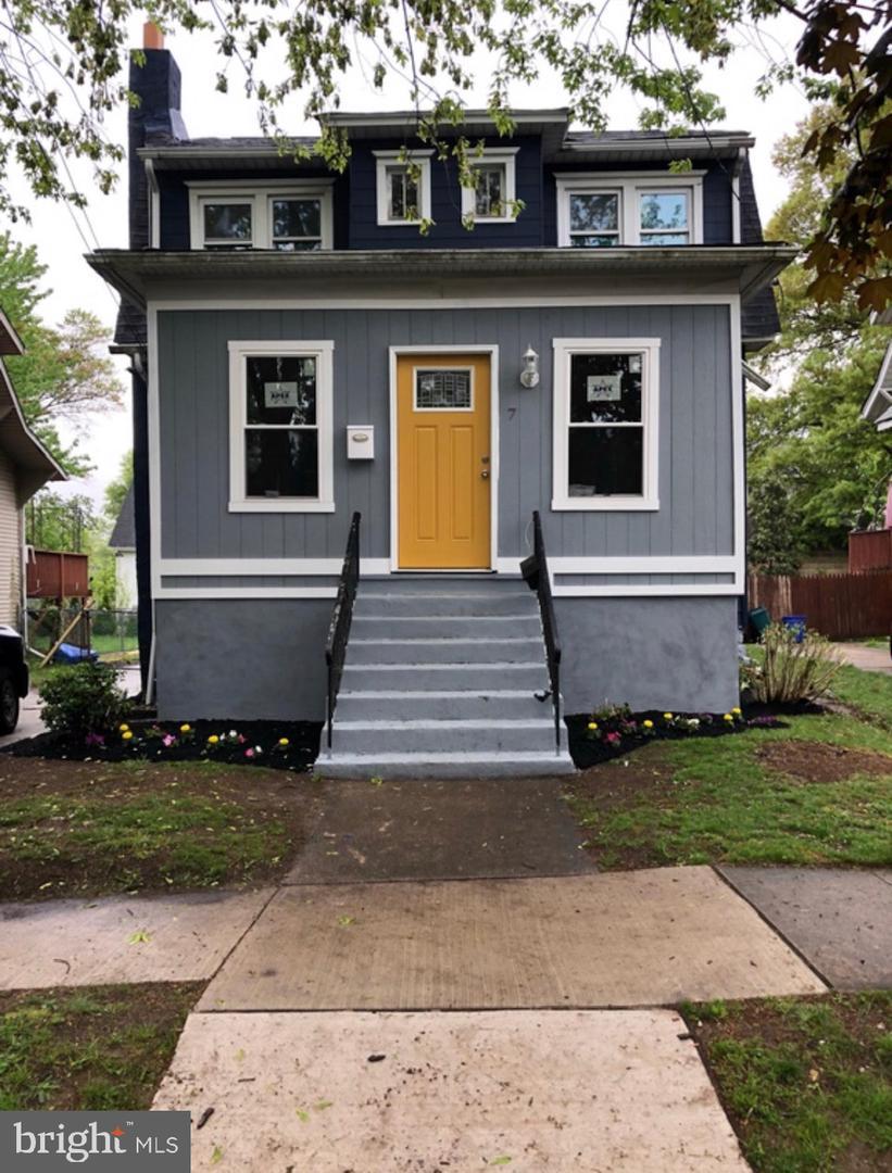 7 Ogden Avenue - Photo 1