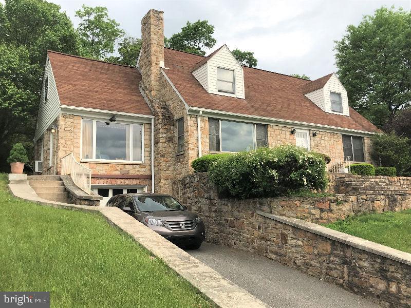 837 Windsor Road - Photo 1