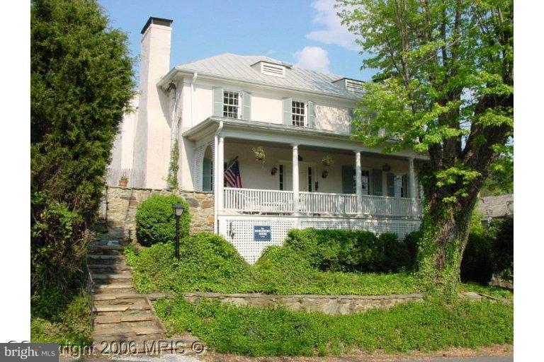 105 Madison Street - Photo 1