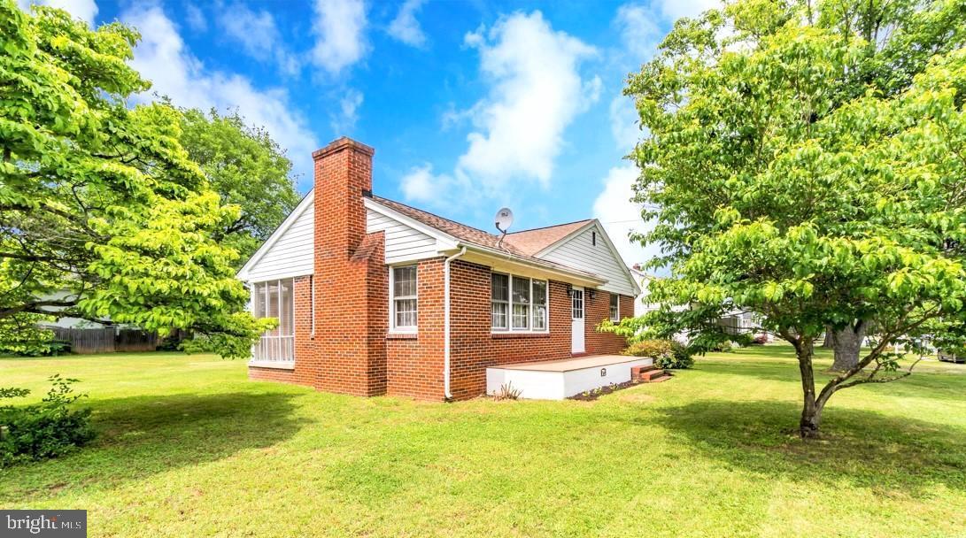 105 Hamilton Street - Photo 1