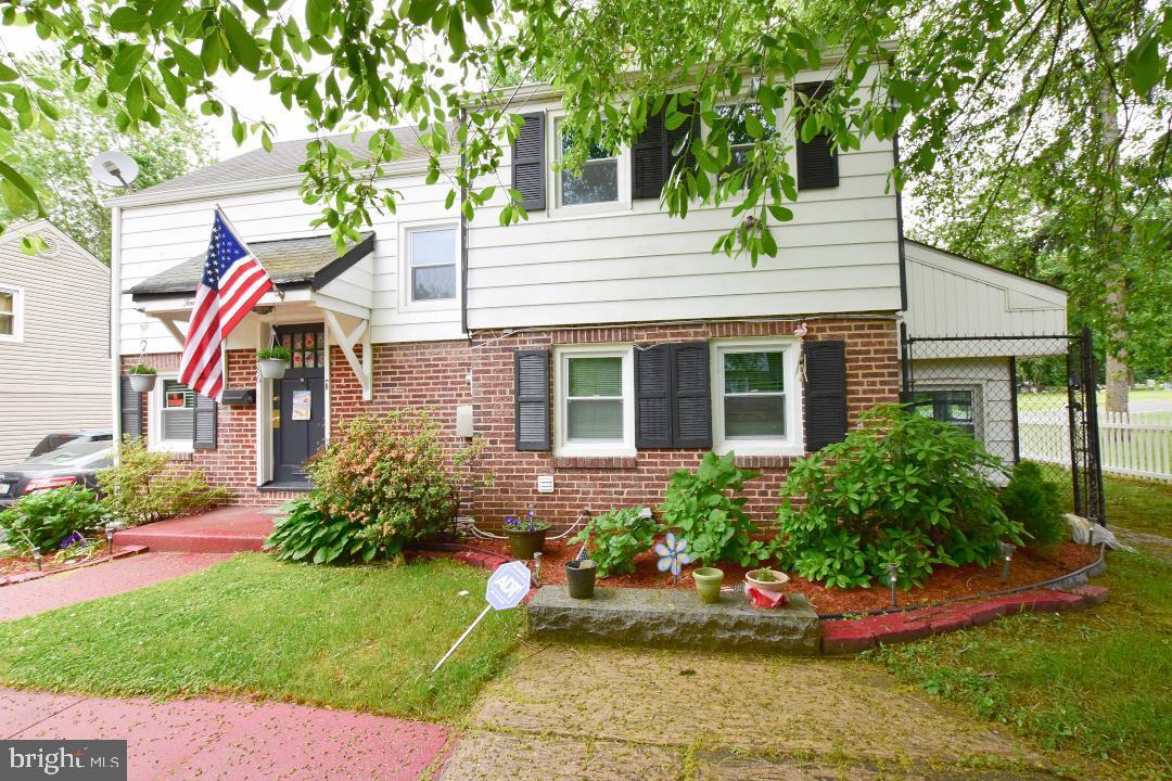 486 Barber Avenue - Photo 1