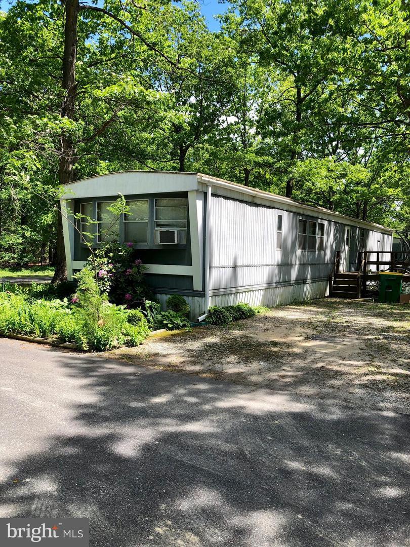11 Dennis Place - Photo 1