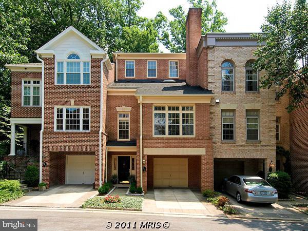 3917 Ivy Terrace Court - Photo 1