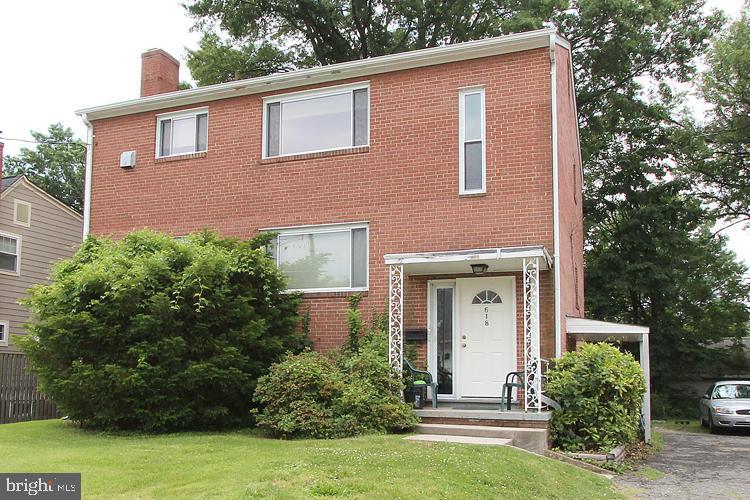 618 19TH Street - Photo 1
