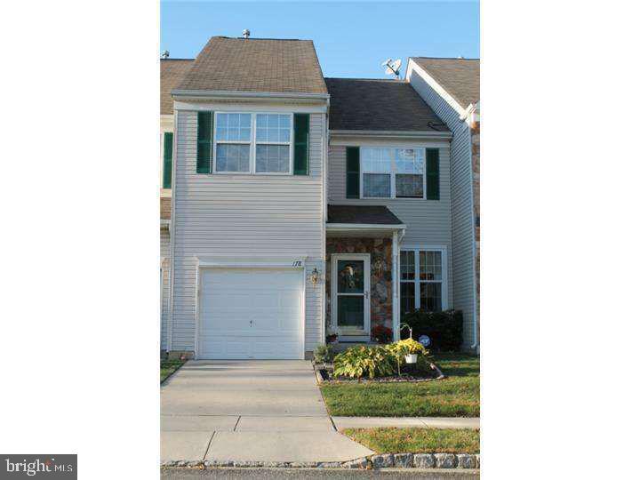 178 Pennsbury Lane - Photo 1