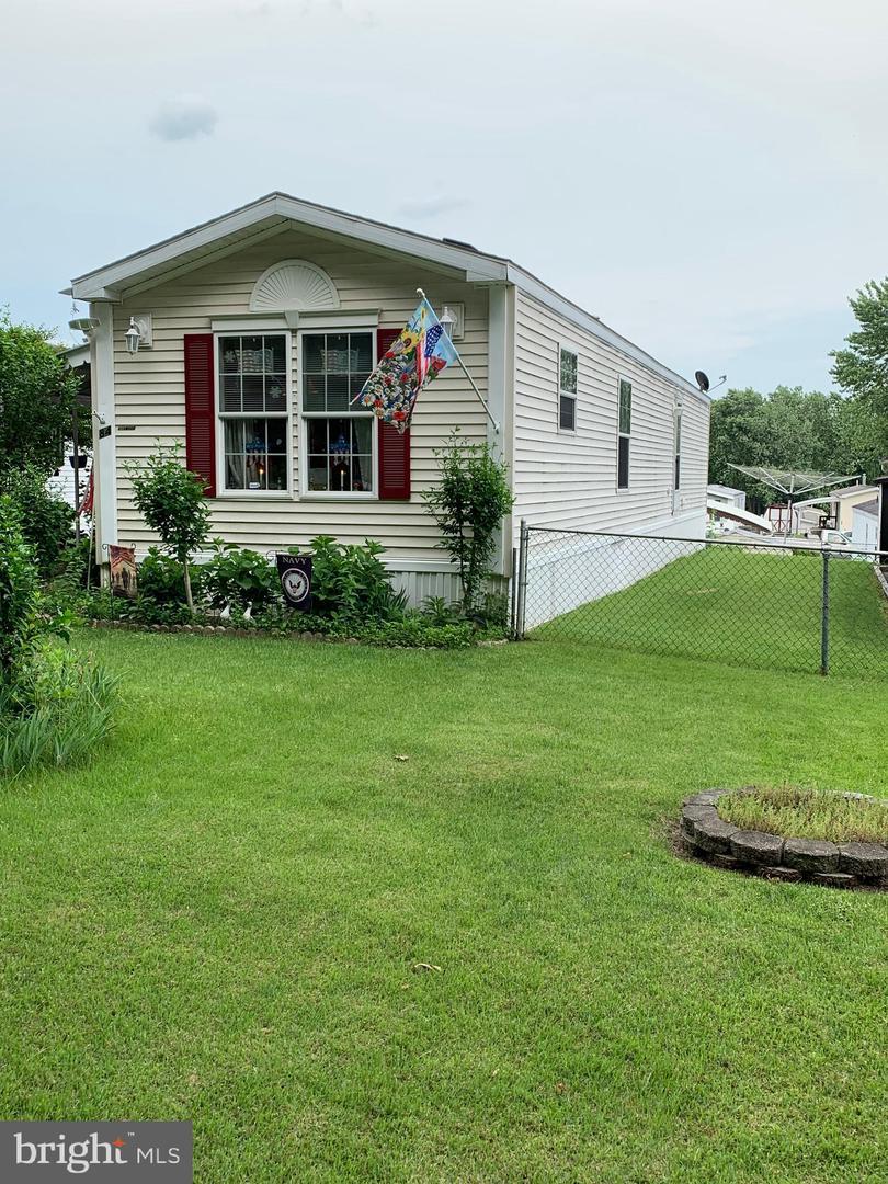 84 Ginwood Lane - Photo 1
