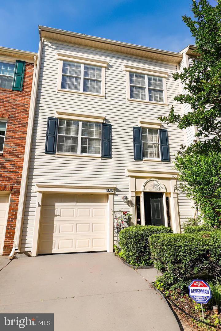 2569 Stow Court - Photo 1