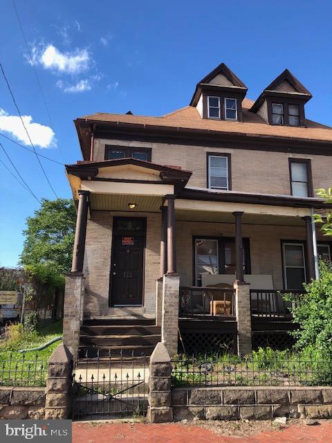 122 Broadway - Photo 1