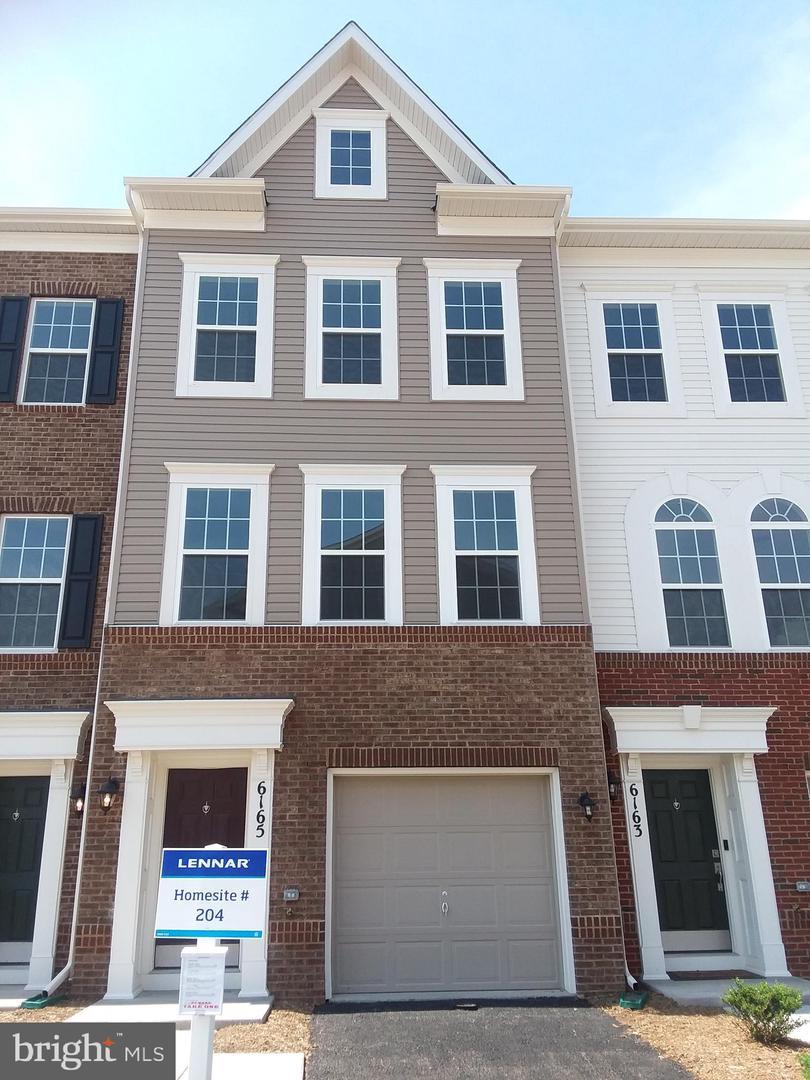 6165 DOCK ST - Photo 1