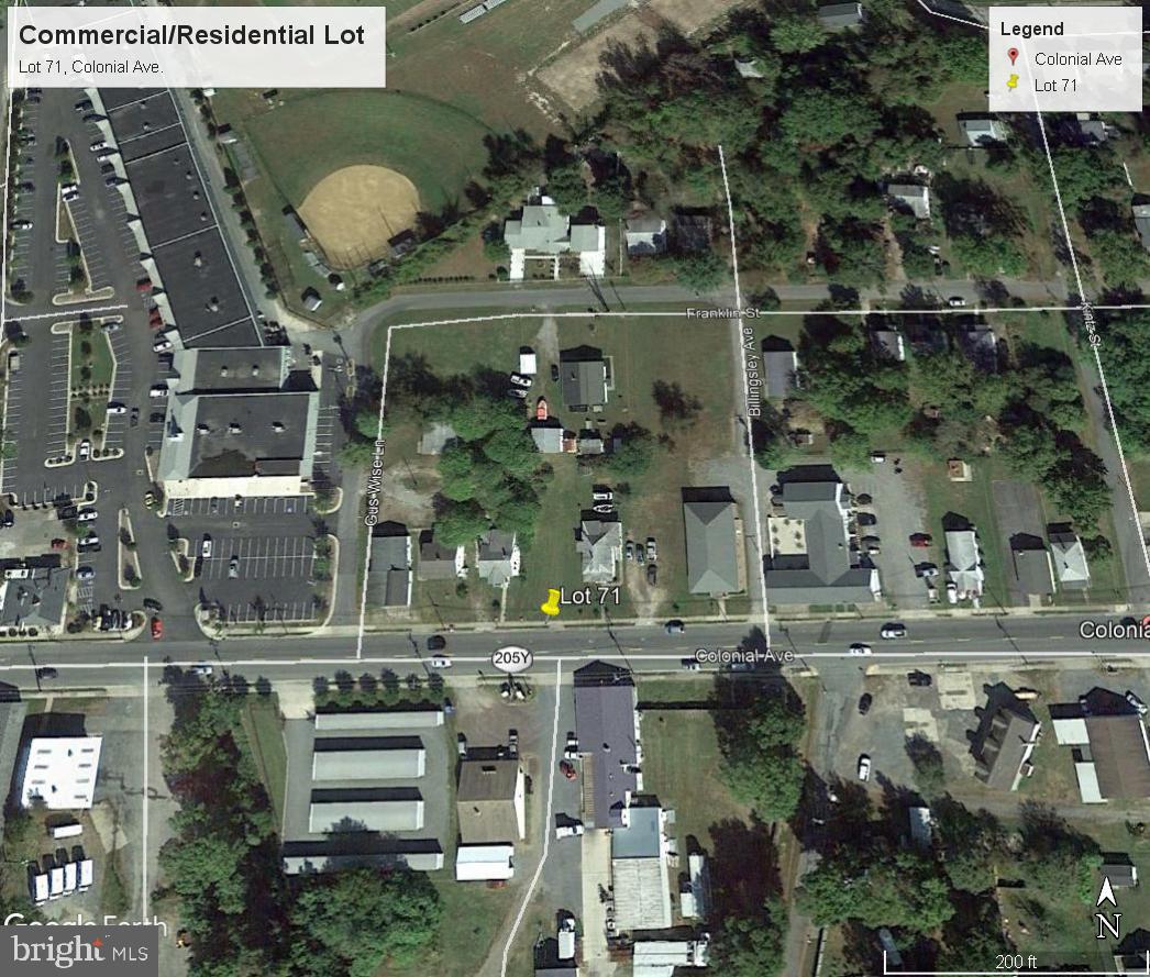 Colonial Avenue - Photo 1