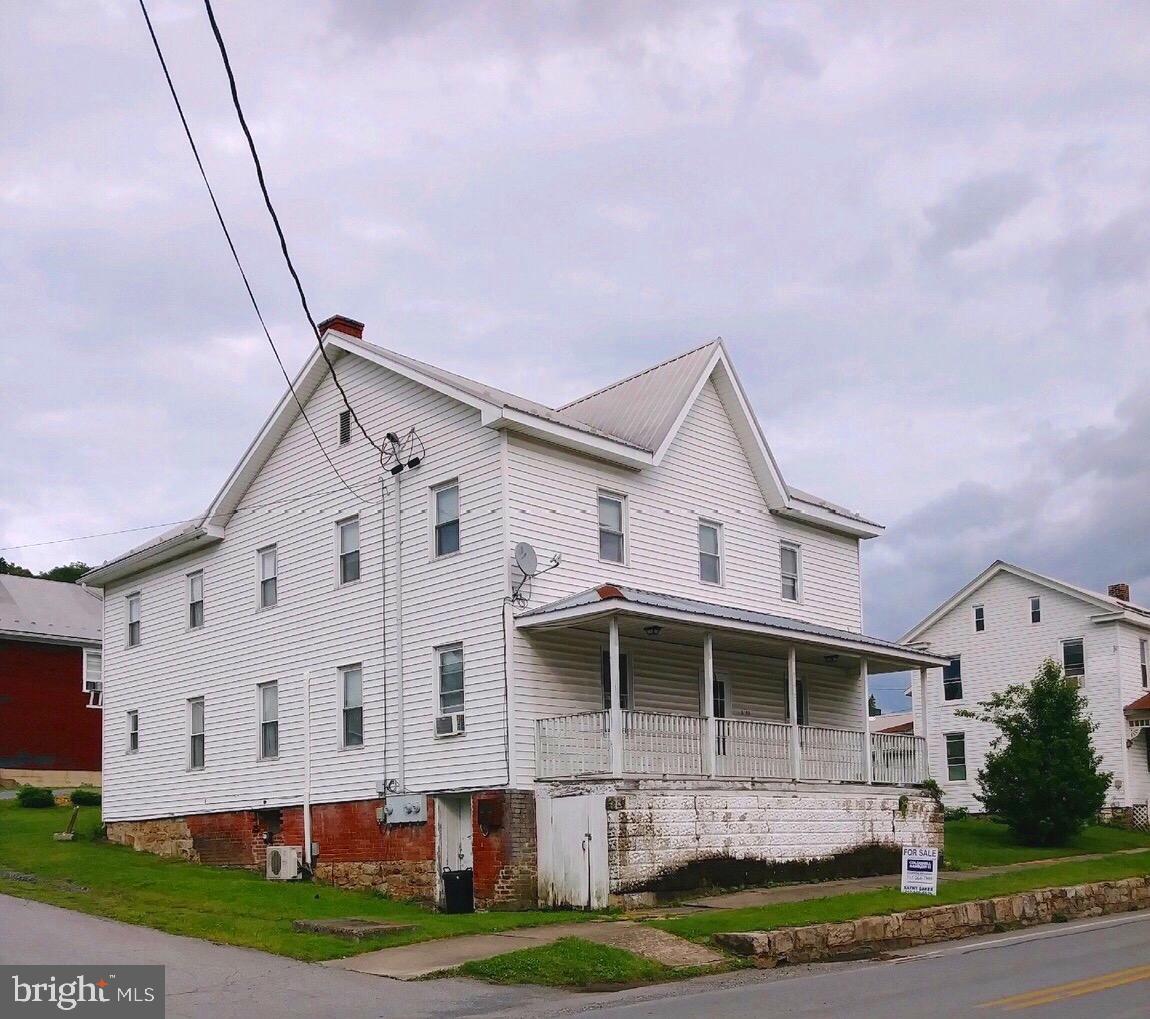 8619 Hudson Street - Photo 1
