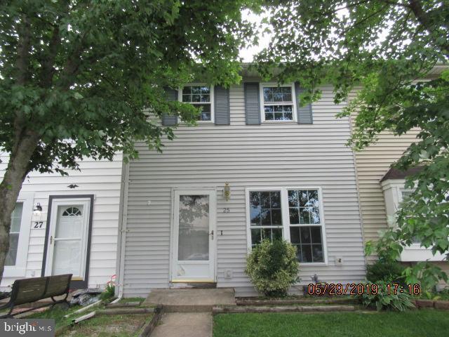 25 King Richard Court - Photo 1