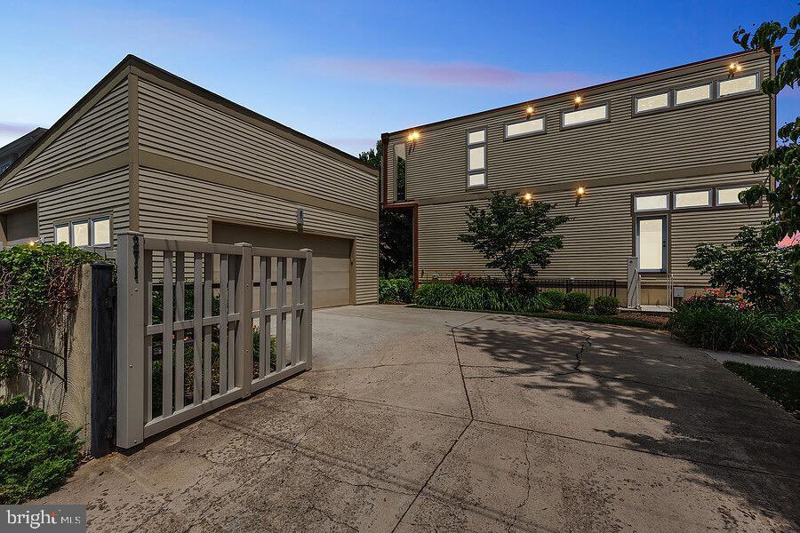 271 Chesapeake Avenue - Photo 1