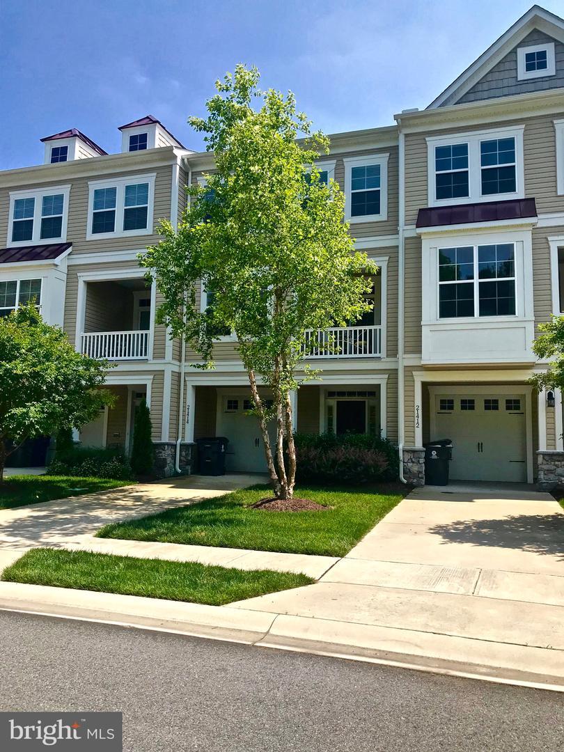21414 Catalina Circle - Photo 1