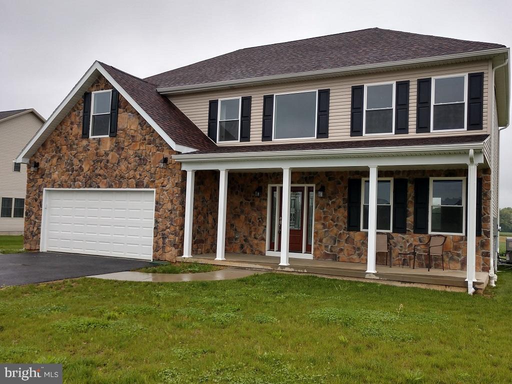 5661 Whinstone - Photo 1