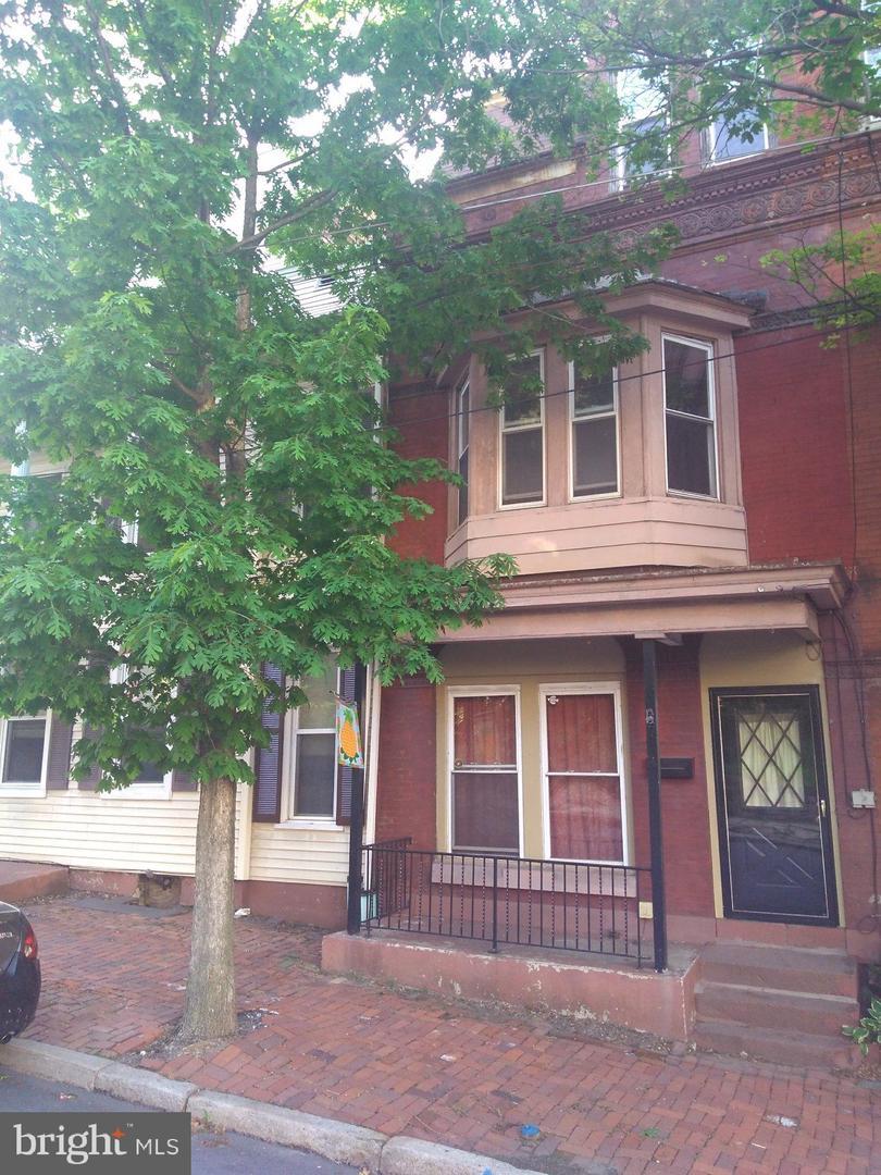 720 Mahantongo Street - Photo 1