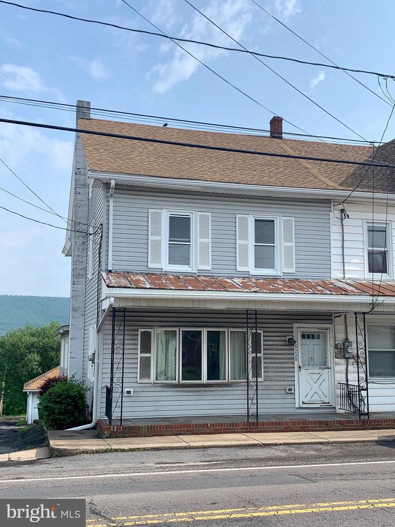 622 Main Street - Photo 1