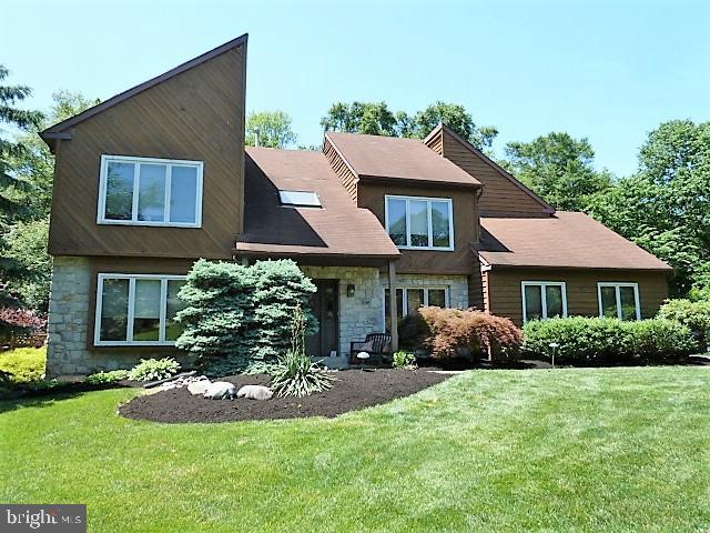 234 Windsor Way - Photo 1