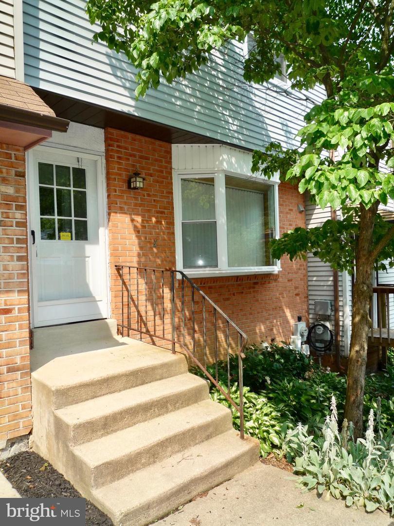 68 Helios Court - Photo 1
