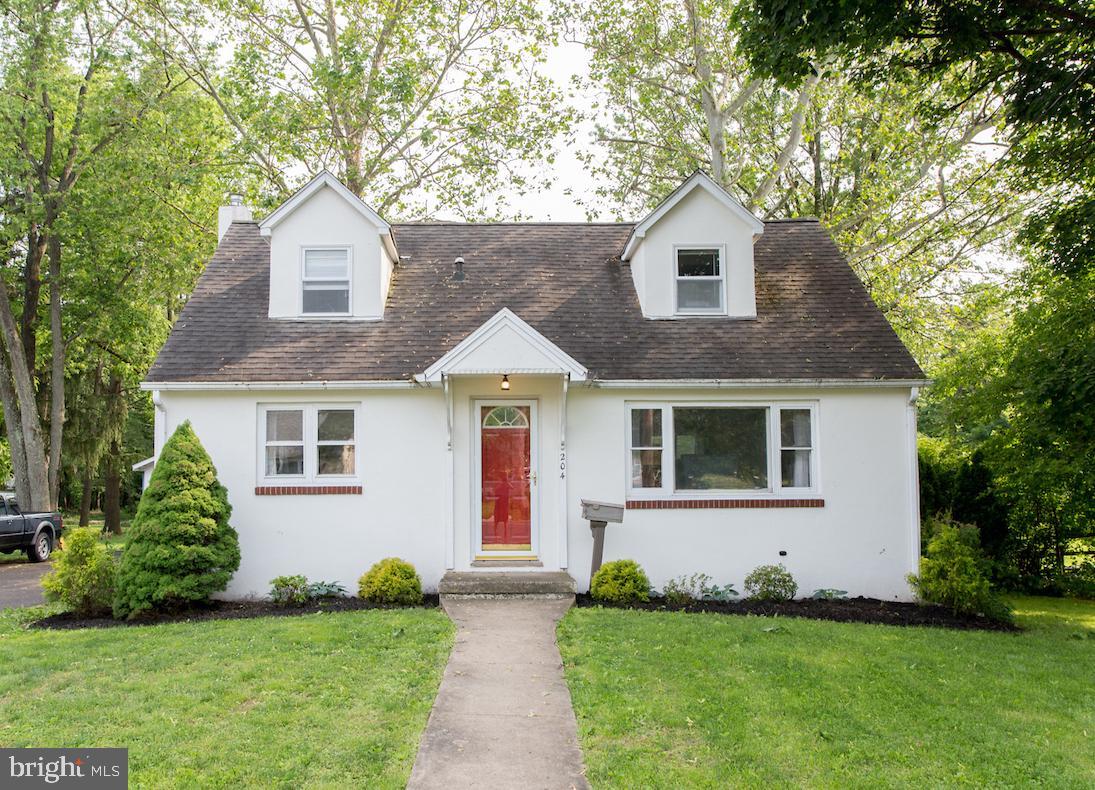 204 Walnut Street - Photo 1